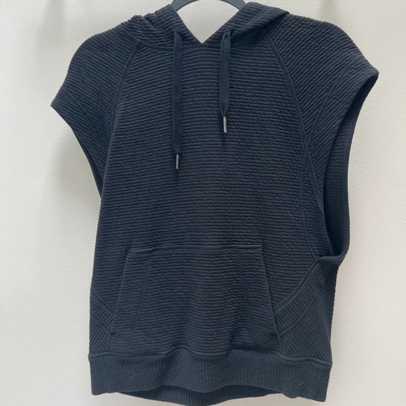 Black Lululemon Sleeveless Hoodie- Women's Size 4 - Picture 1 of 4